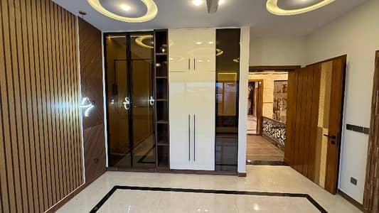 GULBERG RESIDENCIA WITH SOLAR 10 Marla FULL HOUSE FOR RENT