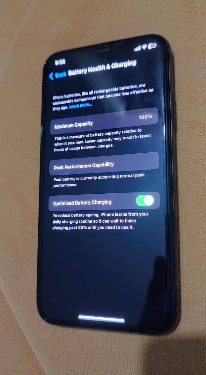Apple iPhone X 3