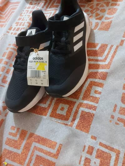 Adidas original size 38 price 15000 new tag