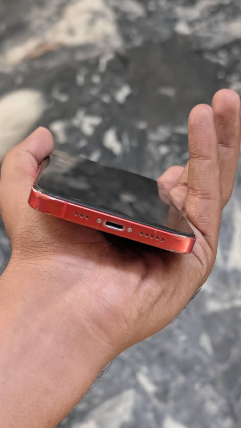 Apple iPhone 12 7