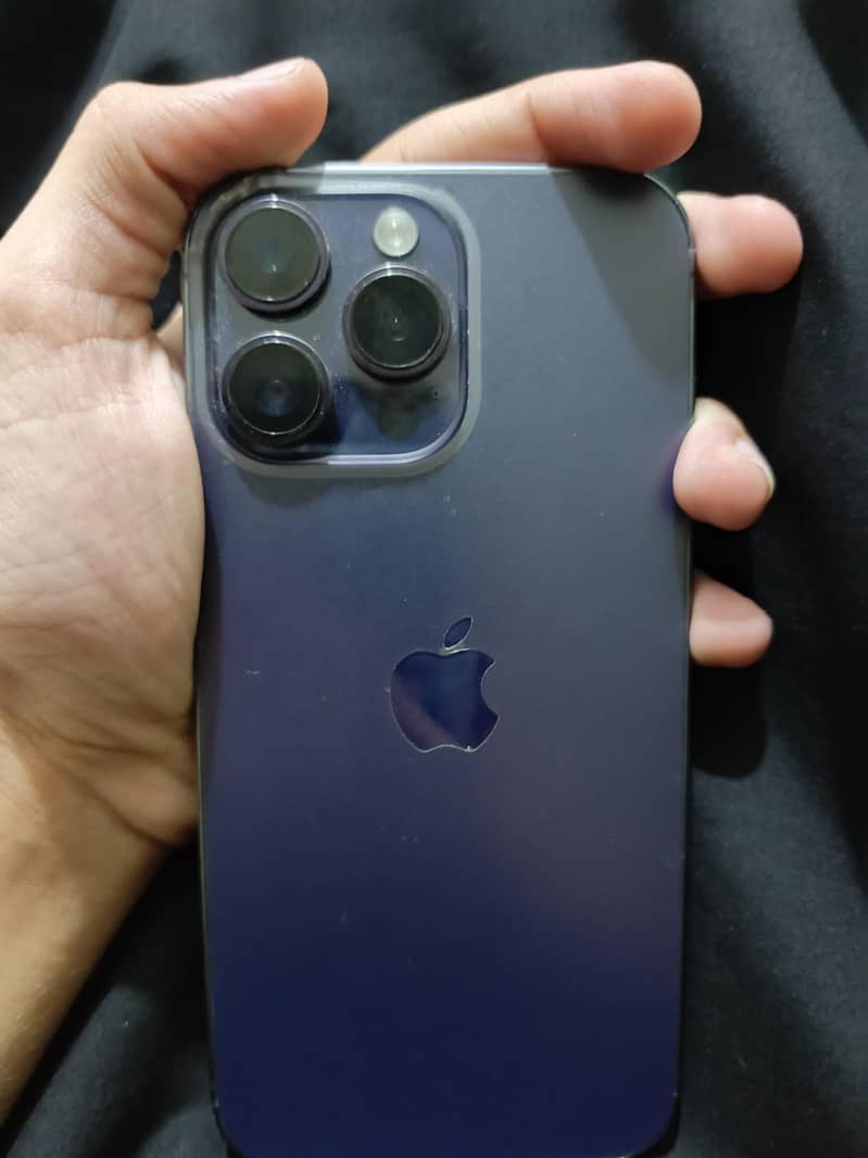Apple iPhone 14 Pro Max 0