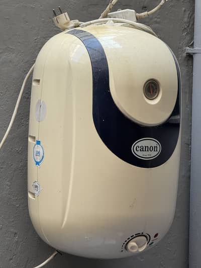 Canon 25 Litre Electric Geyser