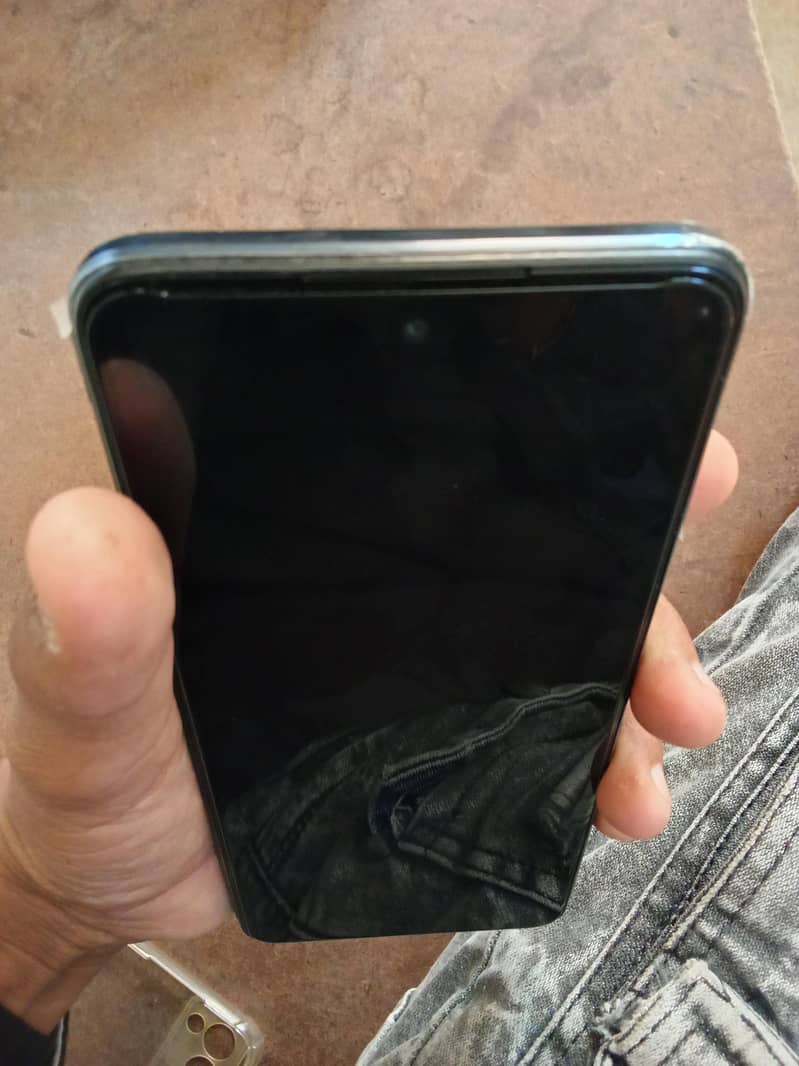 Tecno Camon 18P 4