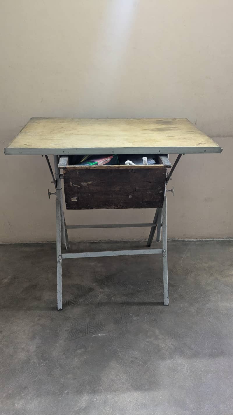 Architect drafting table 0