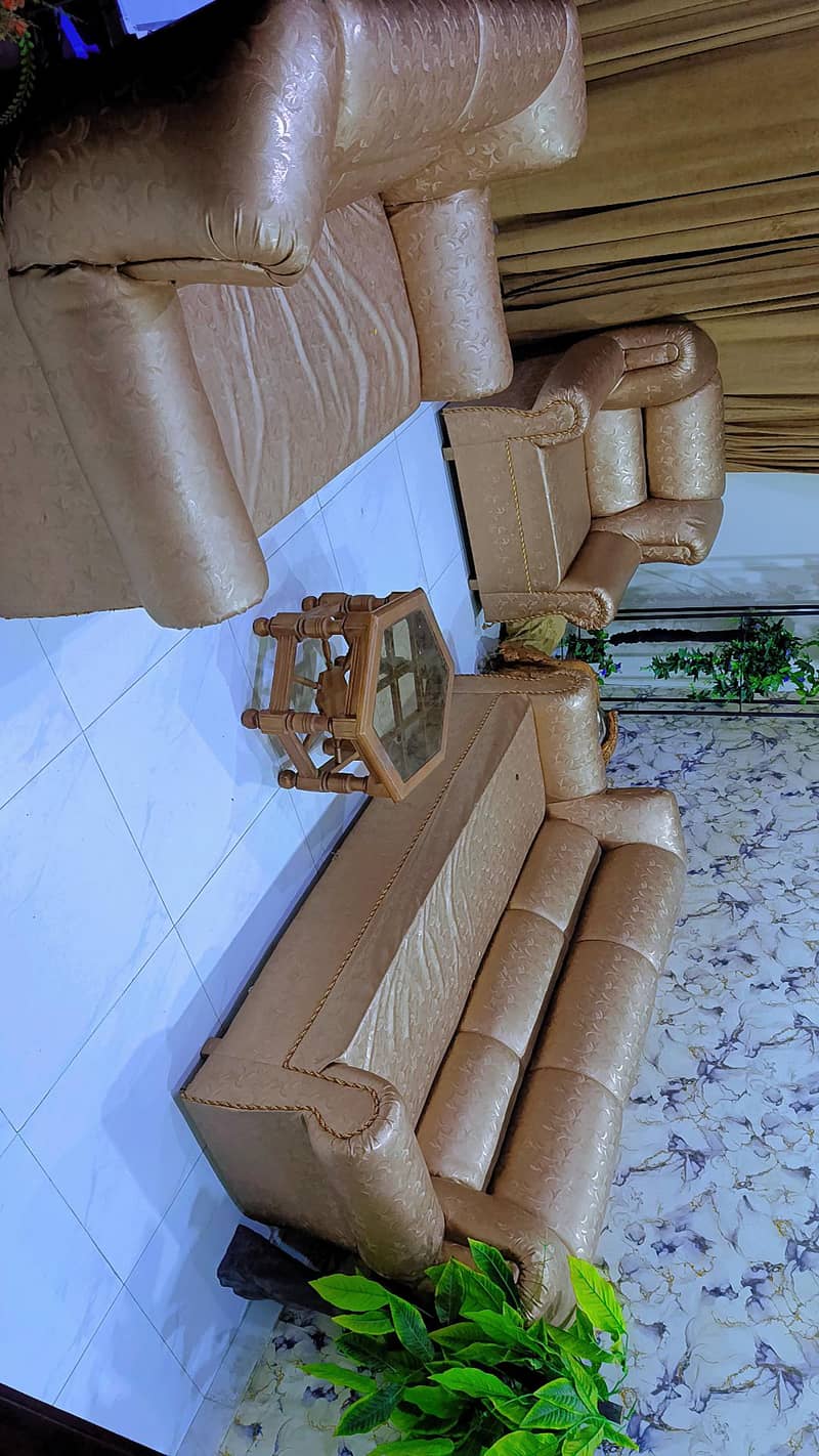 Beautiful Sofa Set – 10/10 Condition 0