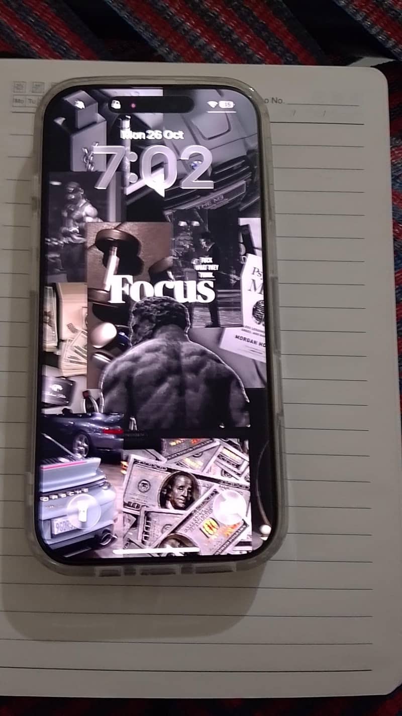 Apple iPhone 16 Pro 2