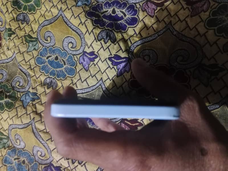 Itel P40 4