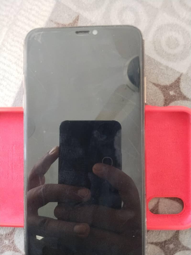 Apple iPhone XS Max 1