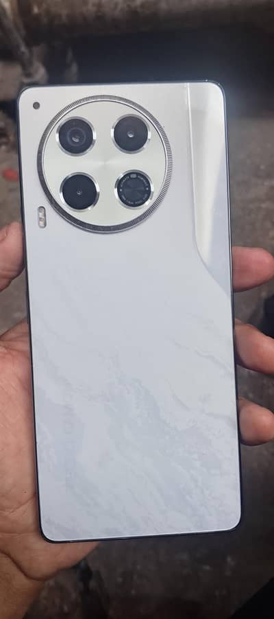 Tecno CAMON 30 Pro