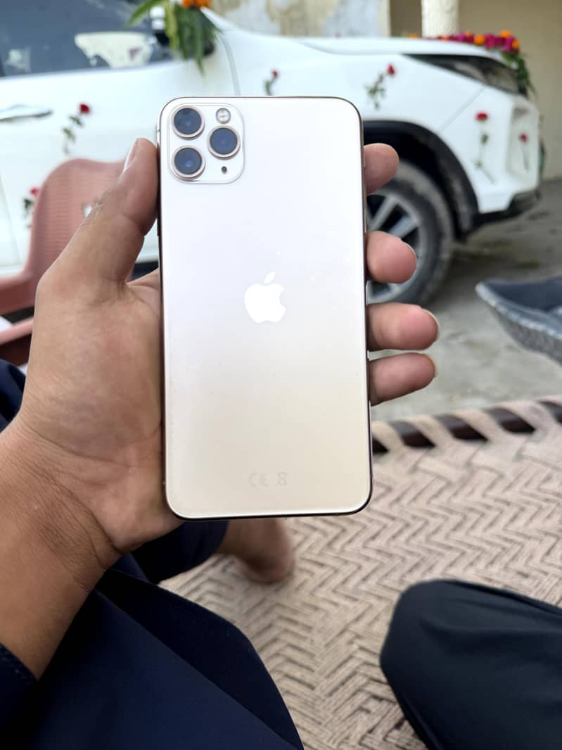 Apple iPhone 11 Pro Max 7