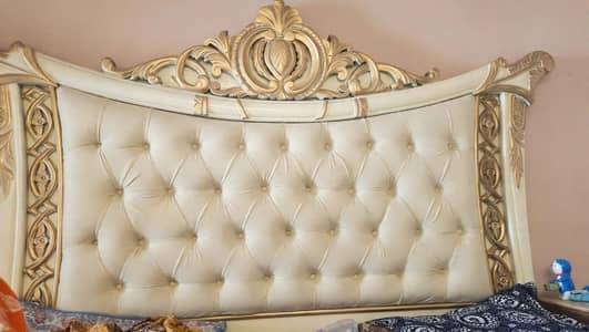 king size deco bed white and golden carving
