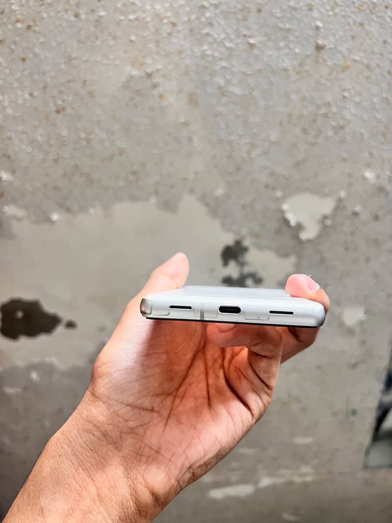 Google Pixel 7a 1