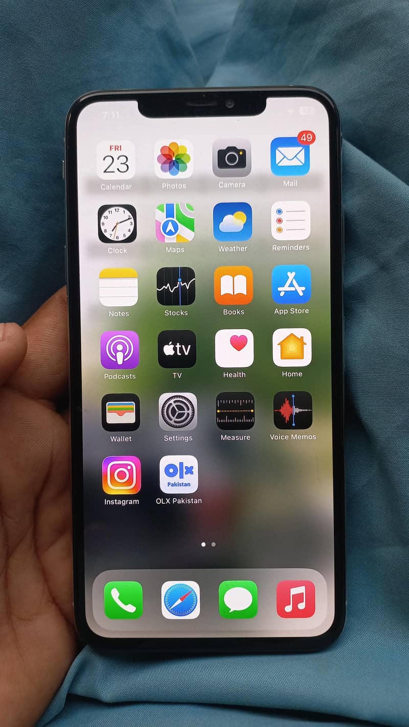 Apple iPhone XS Max 1