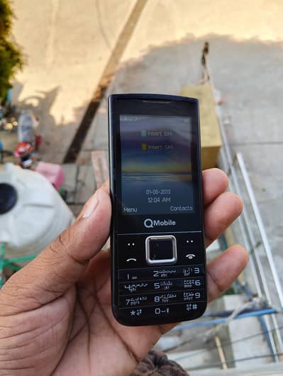 QMobile E10 03059065416 is number per WhatsApp or call me