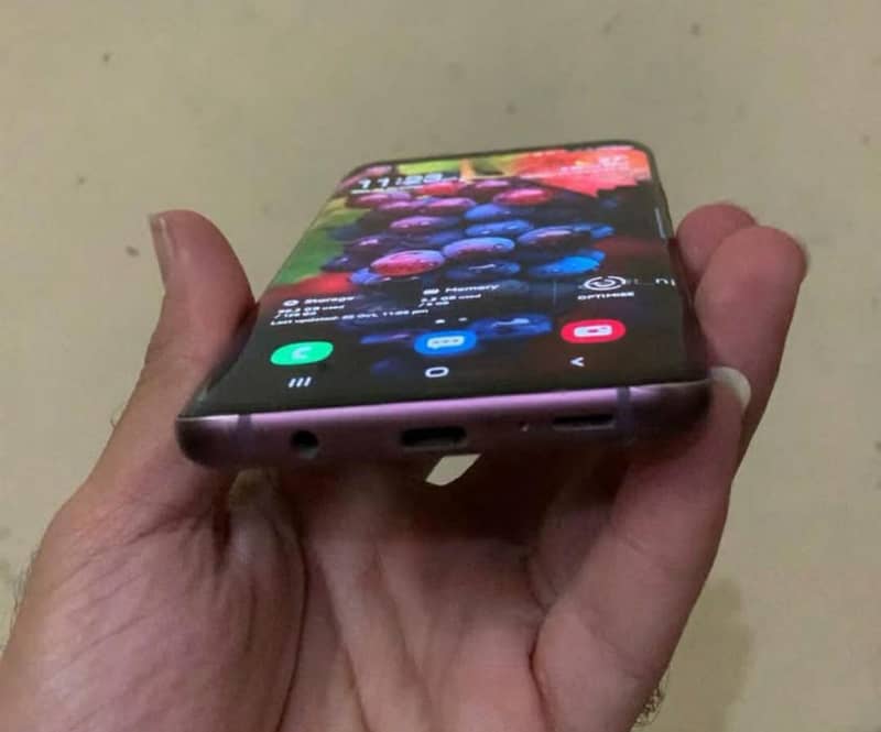Samsung Mobile S9 Plus 2