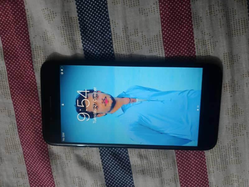 Apple iPhone 7 Plus 0