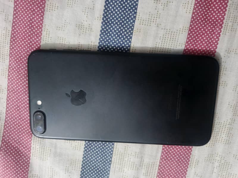 Apple iPhone 7 Plus 1