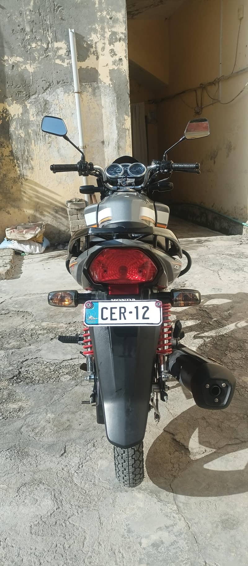 CB150F Silver 2