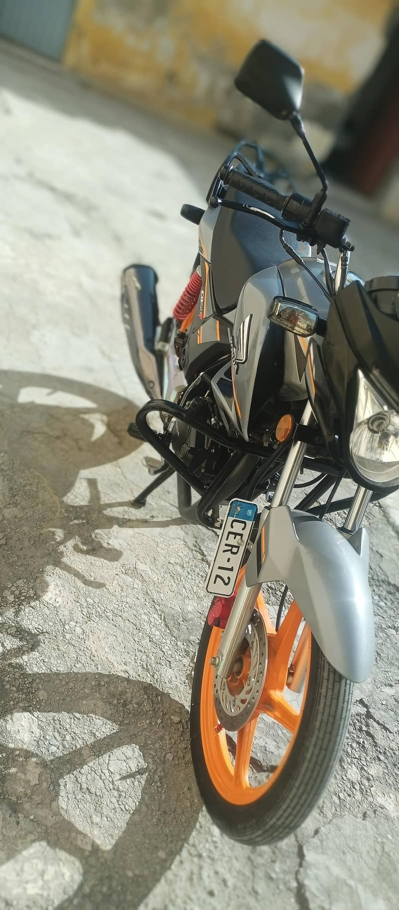 CB150F Silver 3