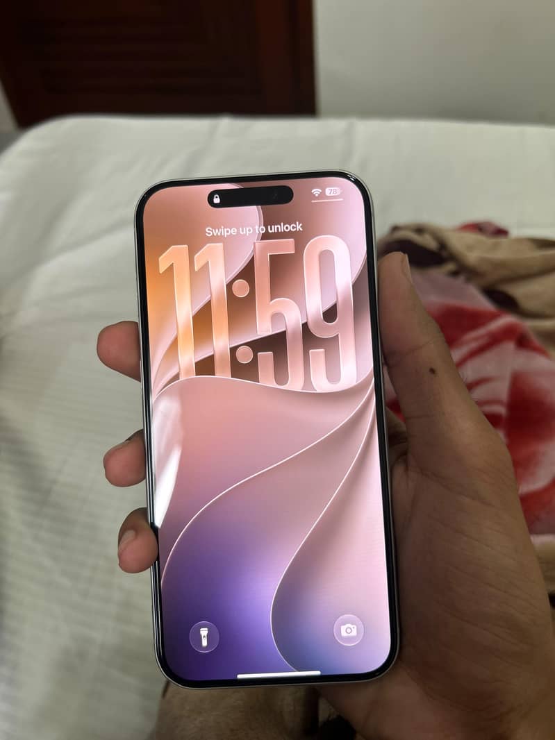 Apple iPhone 17 Pro Max 5