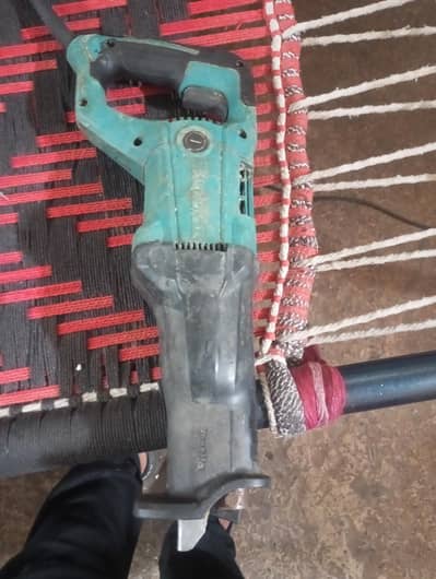 aara ,Makita cordless respirocating saw
