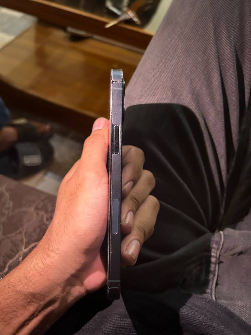 Apple iPhone 12 Pro 2
