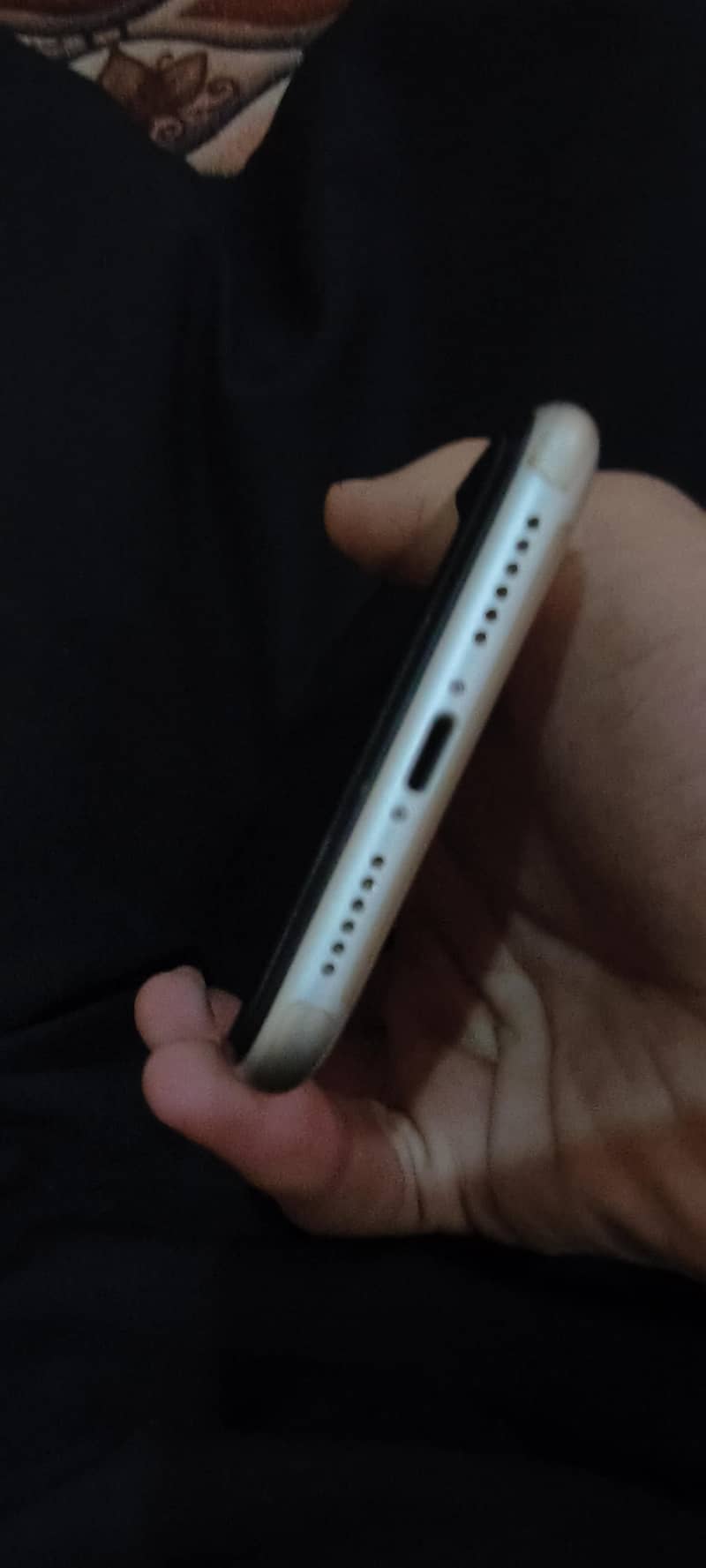 Apple iPhone 11 4