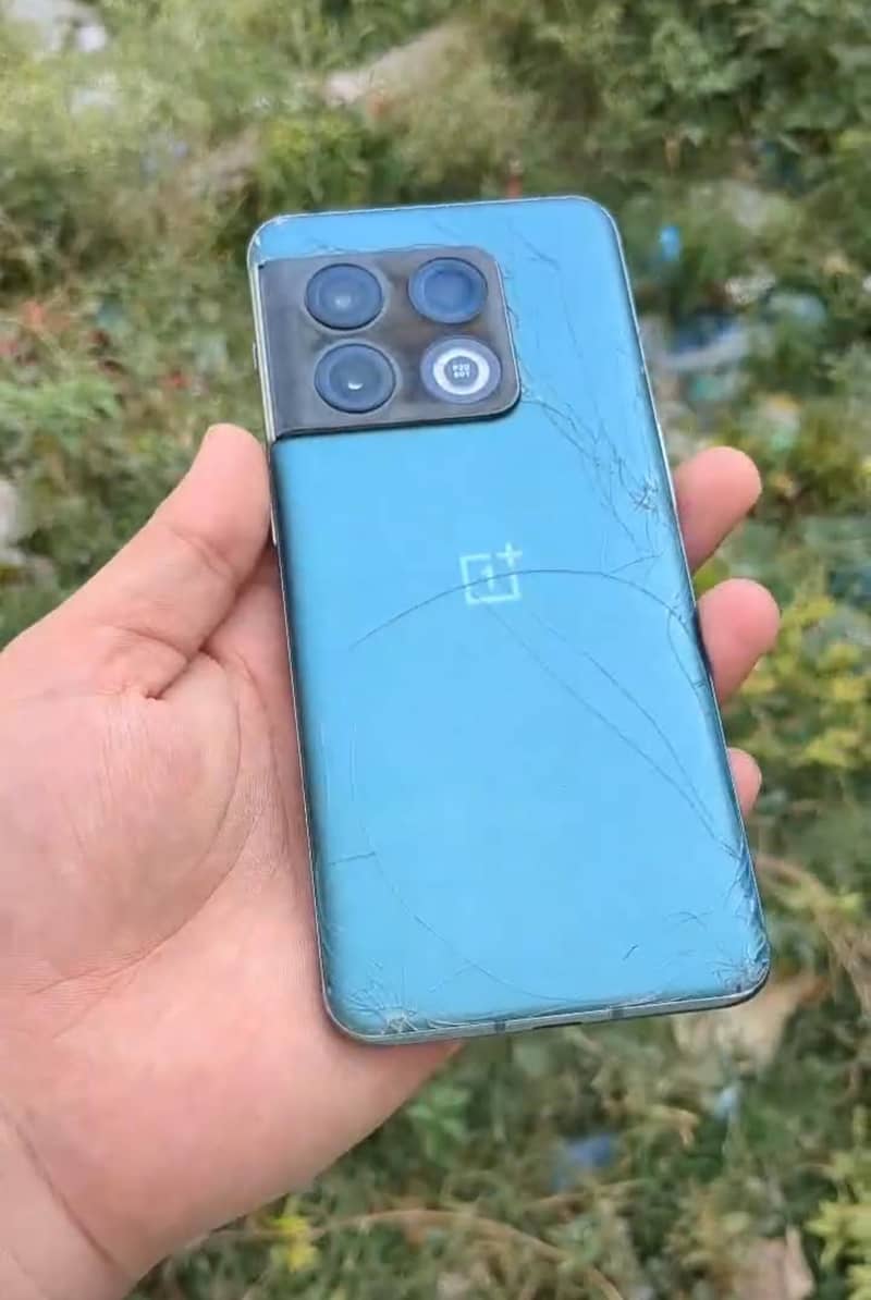 One Plus 10 Pro 0