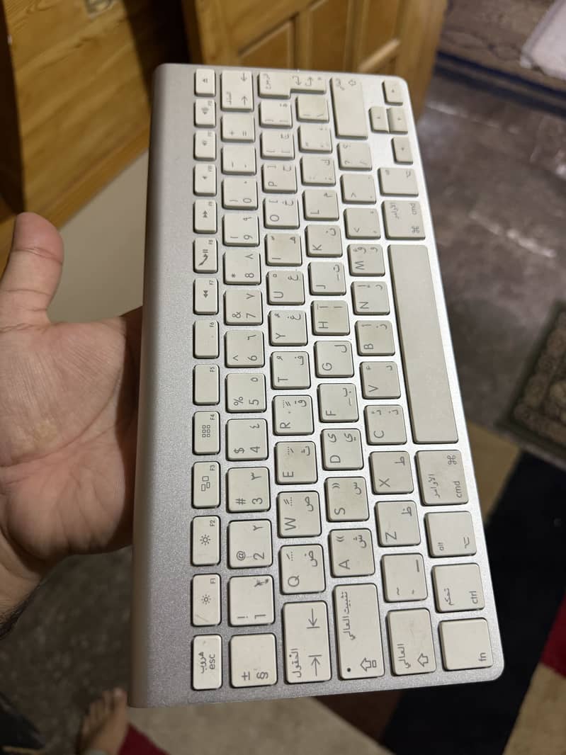 Apple Magic Keyboard 1