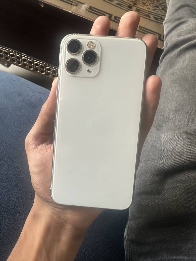 Apple iPhone 11 Pro 0