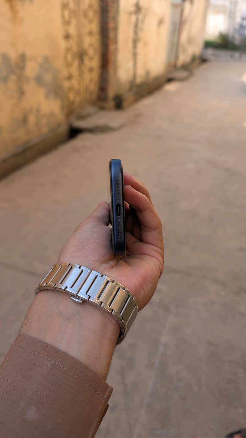 Apple iPhone 17 Pro 4