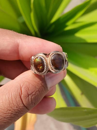 Natural 6 caret maxico fire agate Embedded in silver ring