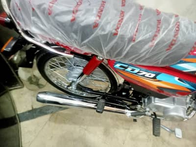 Best condition 10by10new bike applied for