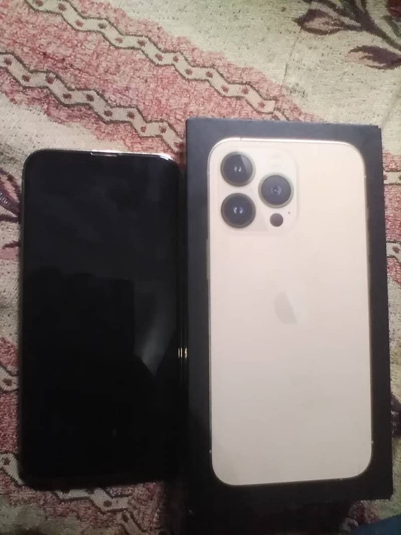 Apple iPhone 13 Pro 8