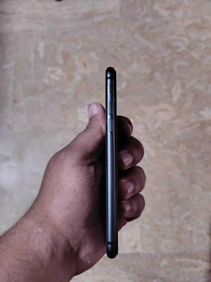 Apple iPhone 8 2