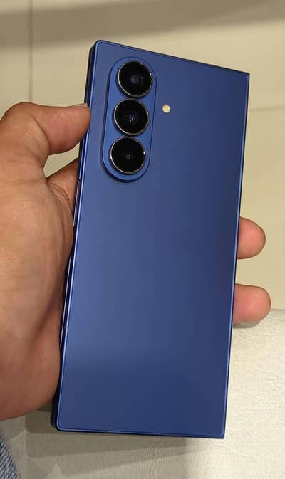 Samsung Mobile Z Fold 7 | 10/10  like new | 256gb (non pta unlocked)