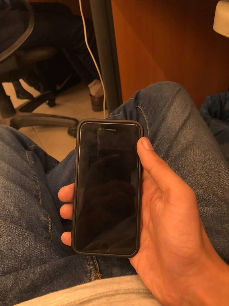 Apple iPhone 7 6
