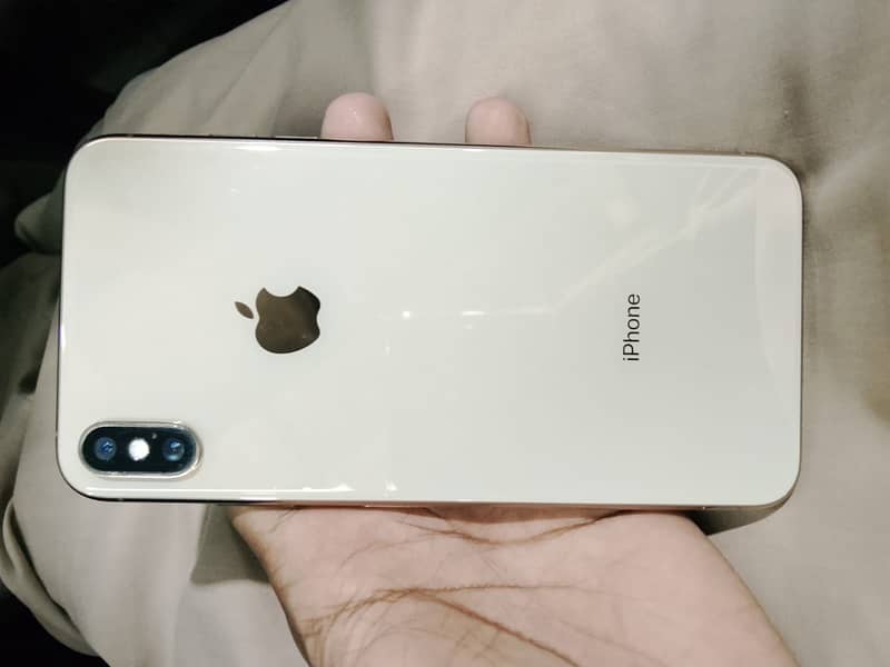 Apple iPhone XS Max 0