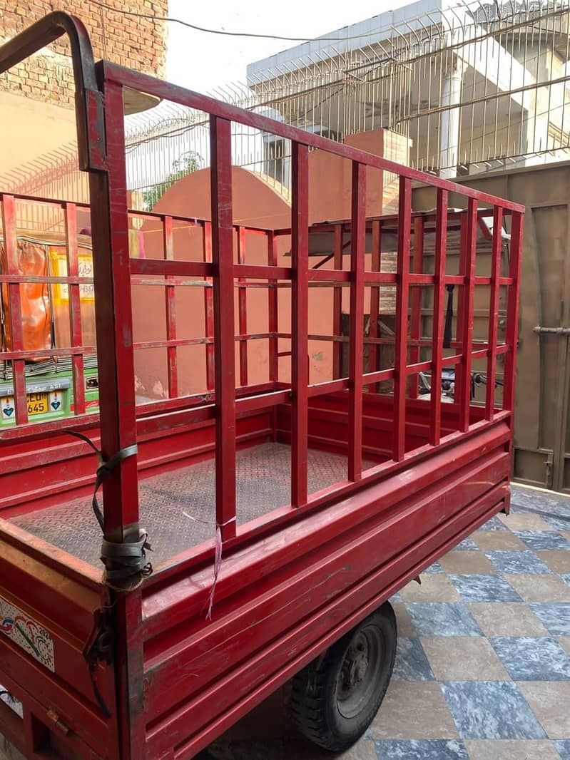 LOADER RIKSHA. 7