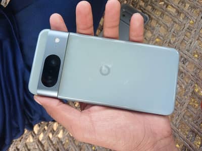 Google Pixel 8