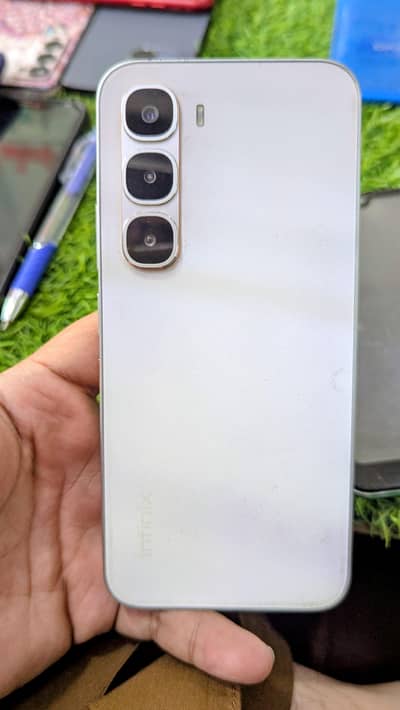 Infinix Hot 60 Pro