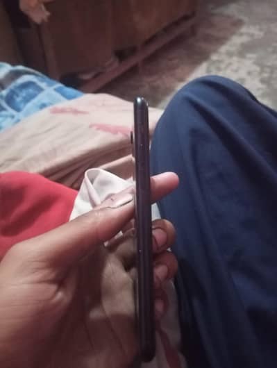 Apple iPhone SE