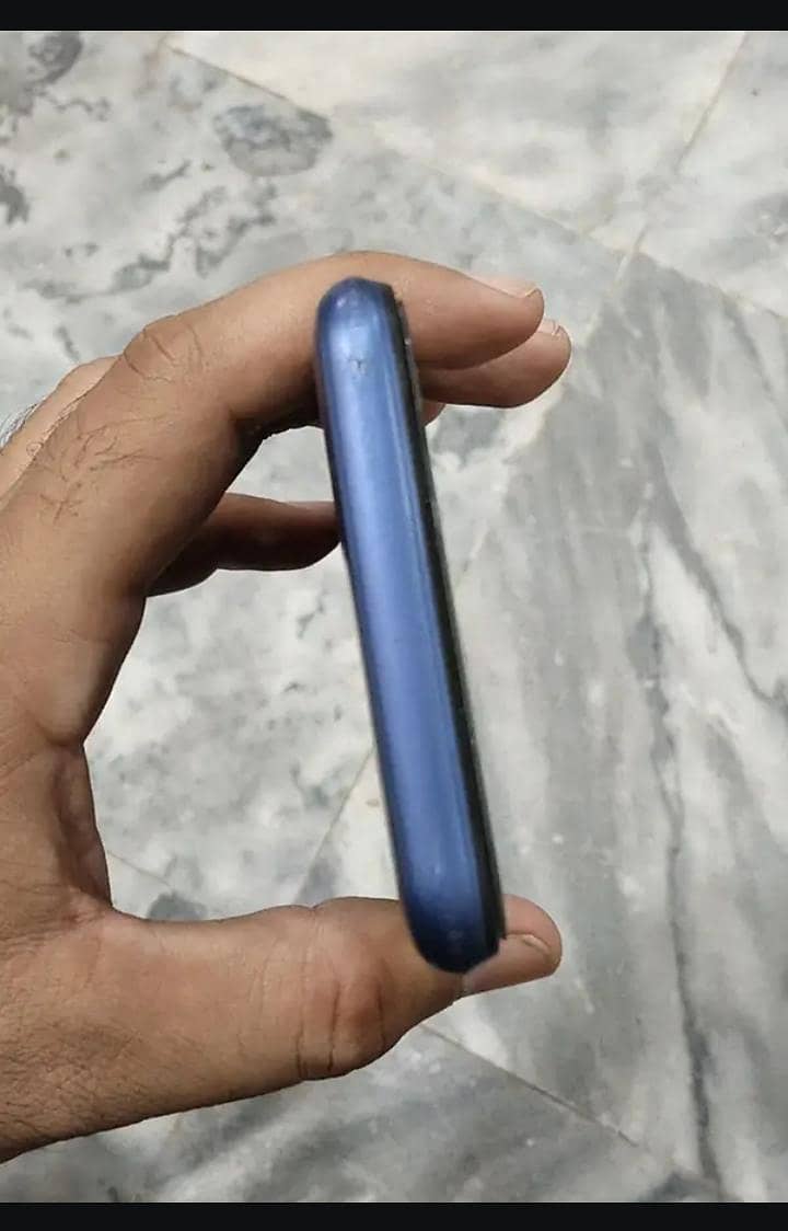 Realme C12 1