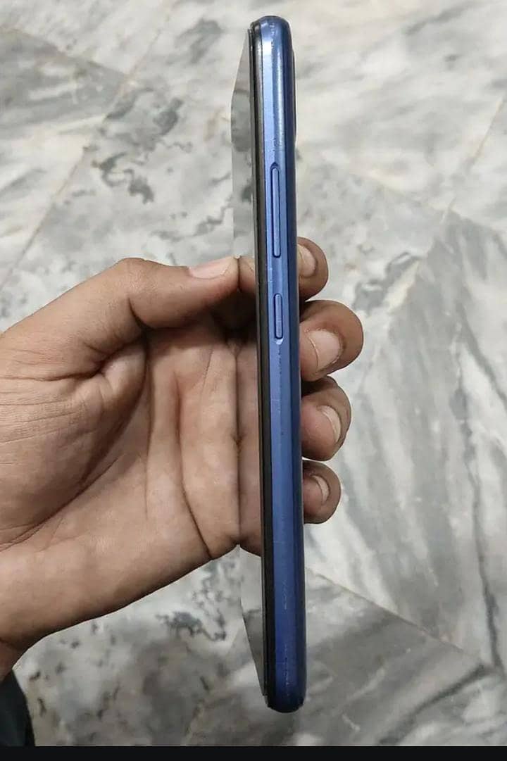 Realme C12 2