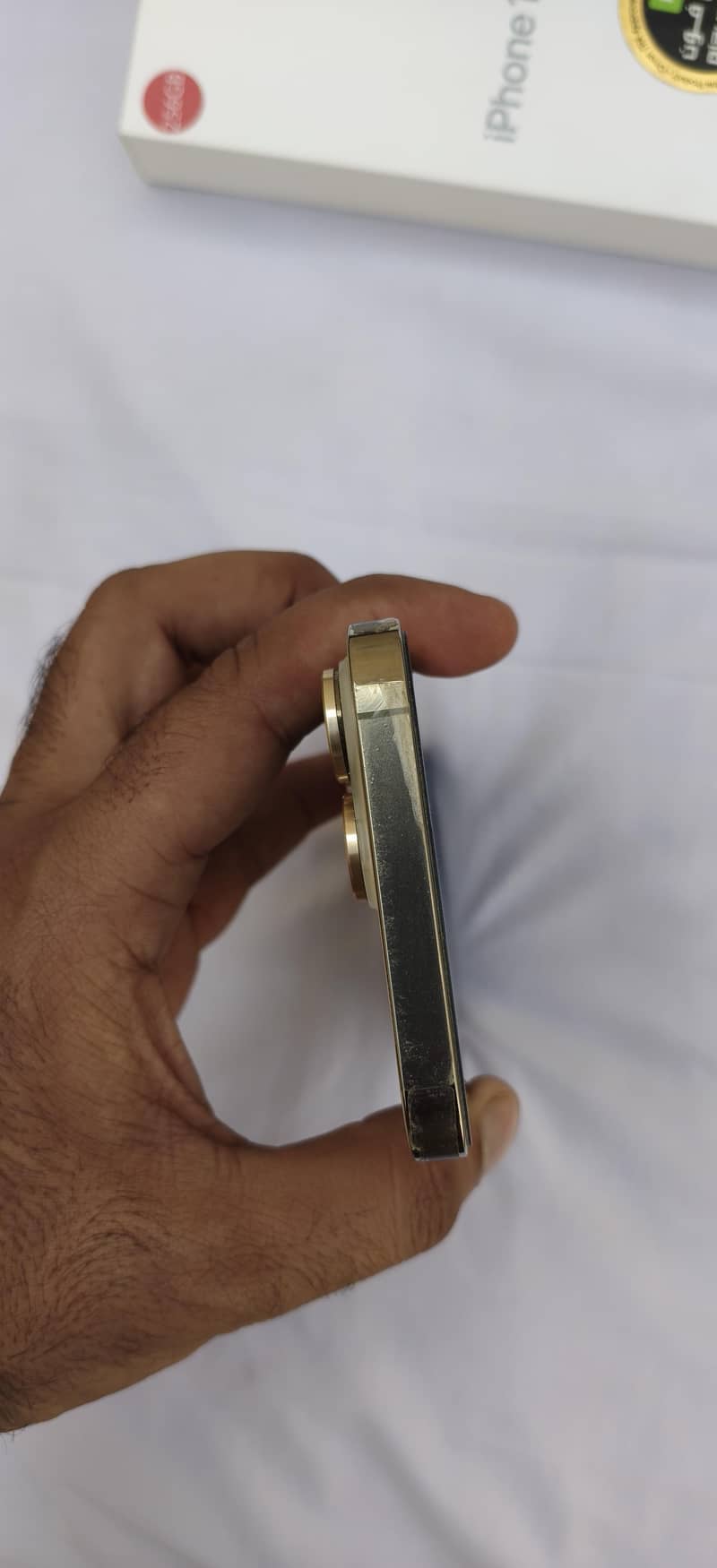 Apple iPhone 14 Pro Max 2