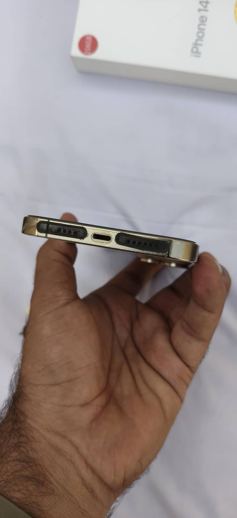 Apple iPhone 14 Pro Max 3