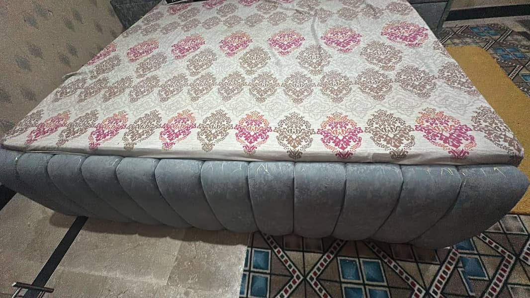 bed sofa set dressing like new 1