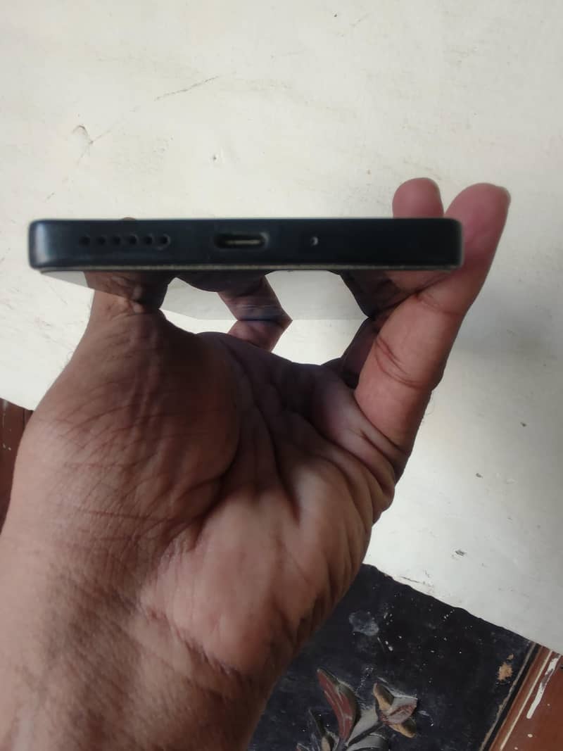 Xiaomi Redmi Note 13 Pro 4