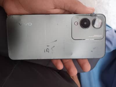 Vivo Y17s