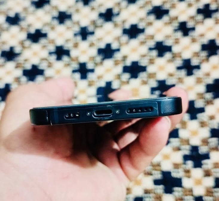 Apple iPhone 13 3